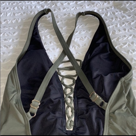 MK Swimsuit - Picture 4 of 6